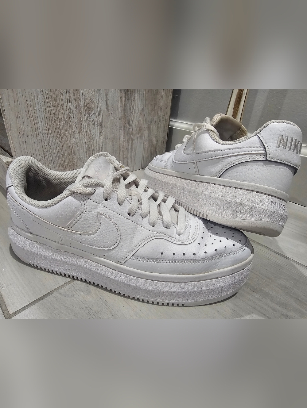 Nike Court Vision Alta Womens White Leather Platform Sneakers Size 10